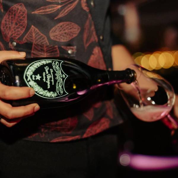 W Hotel Dimanche